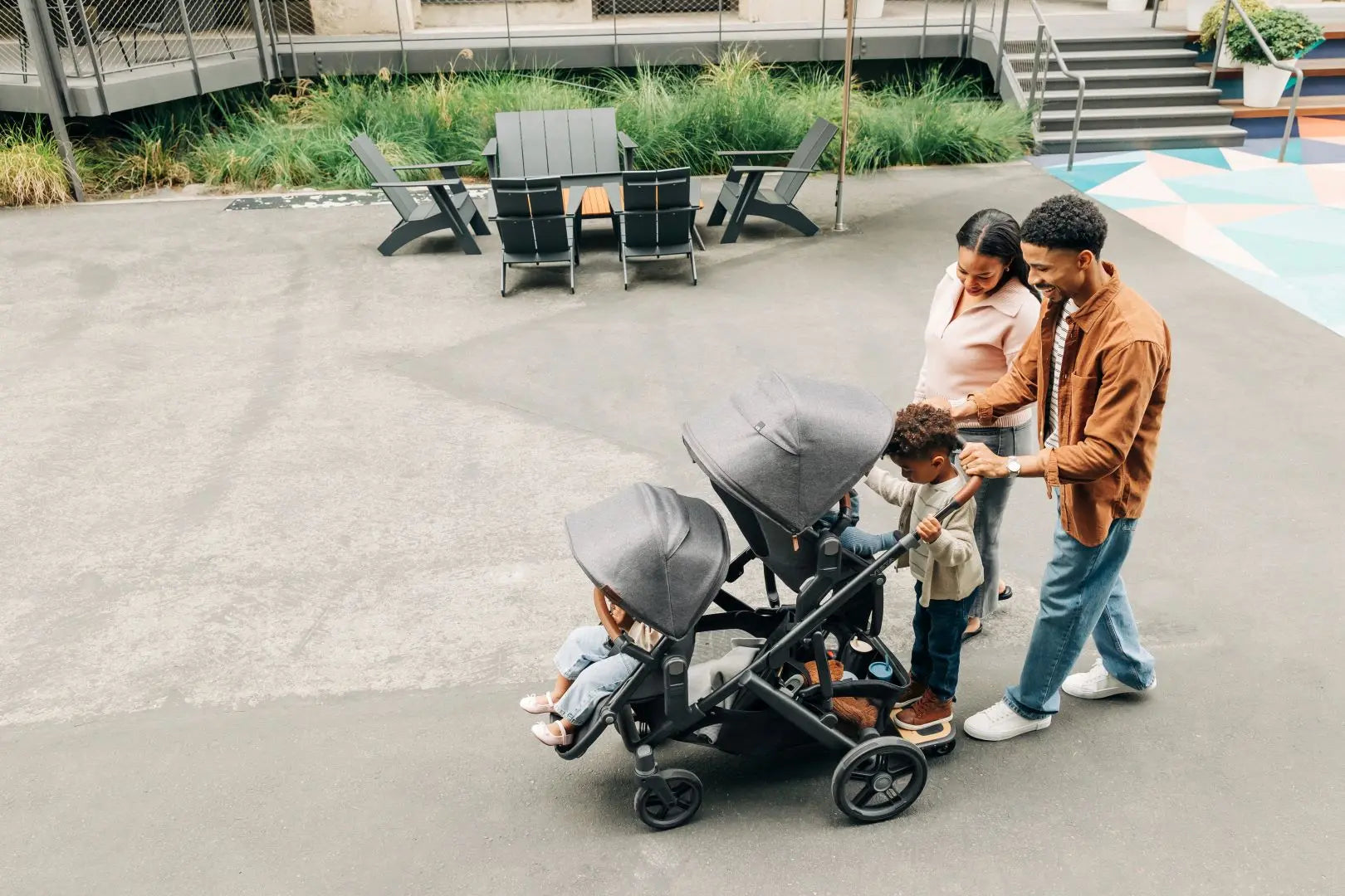 uppababy liam color UPPAbaby Uppababy Vista V3 With Bassinet +$329 Extra Accessories – Baby Hi5 main image 1