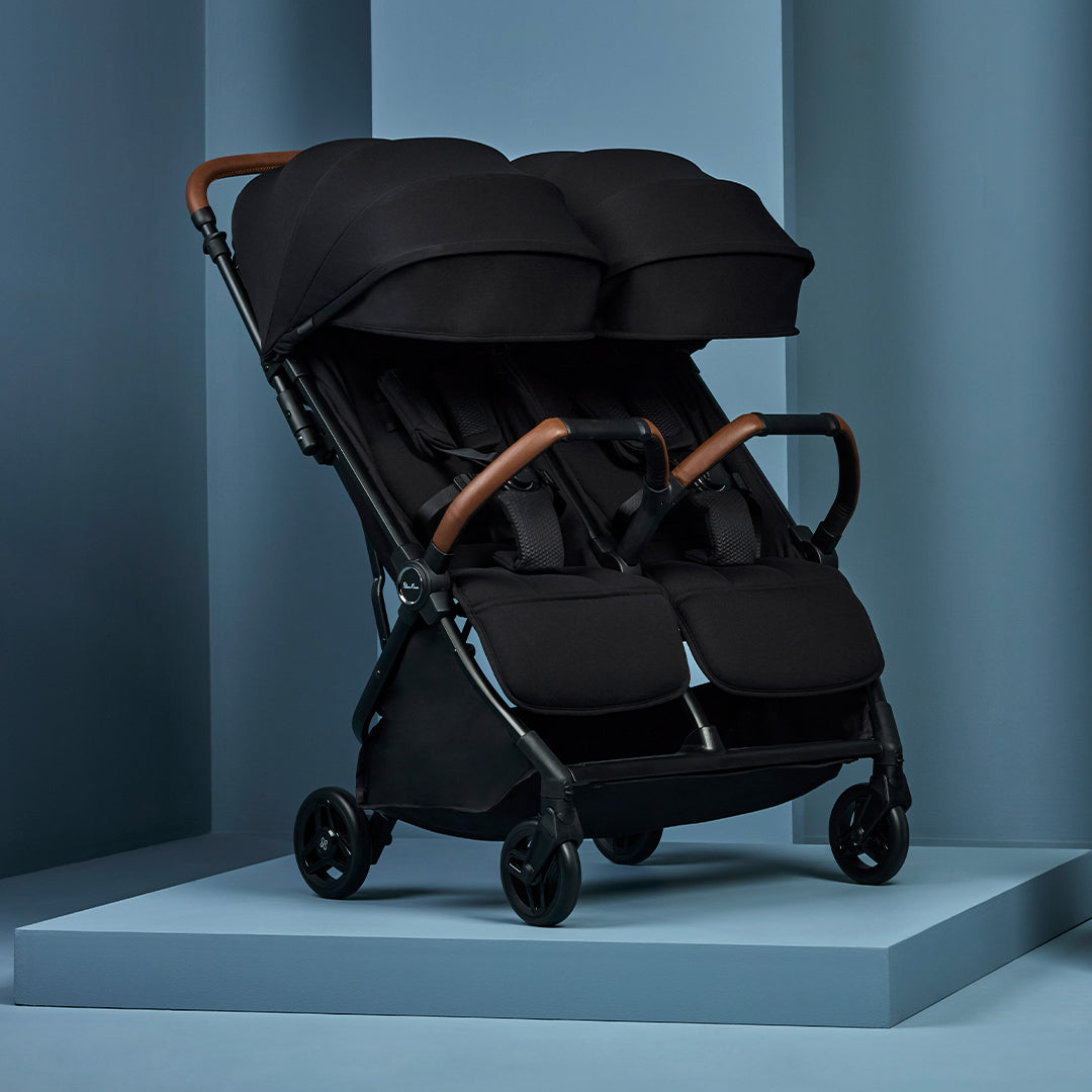 Silver Cross Jet Double vs UPPAbaby Minu Duo: Width or Carrying Weight?