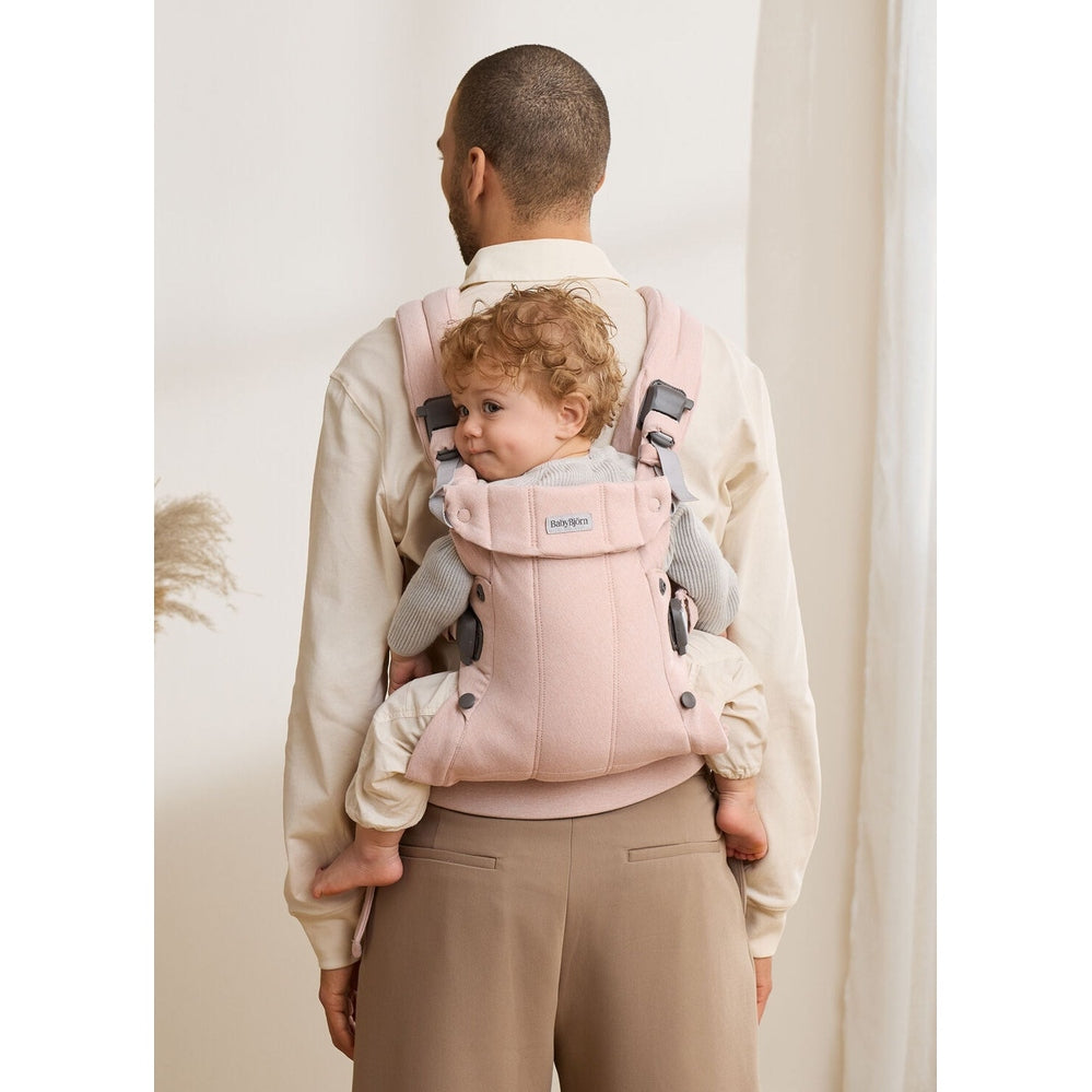 BabyBjörn Bouncer or Carrier: What Should Canadian Parents Buy First?