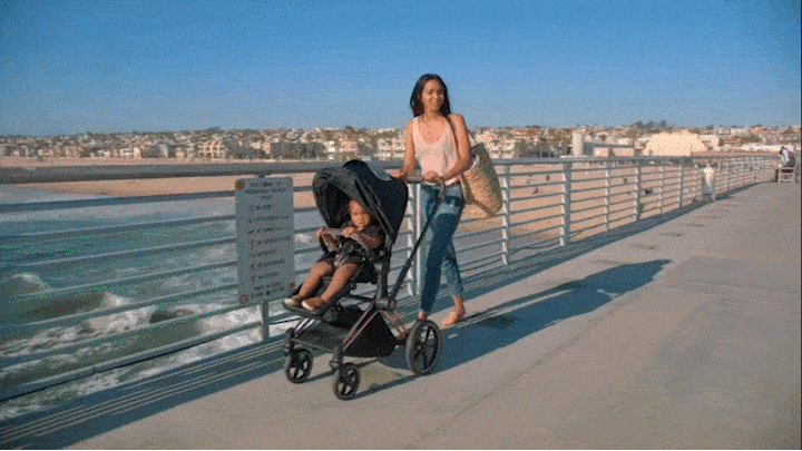 Ultimate Luxury: Cybex Priam 4 Rose Gold & Cloud G Bundle