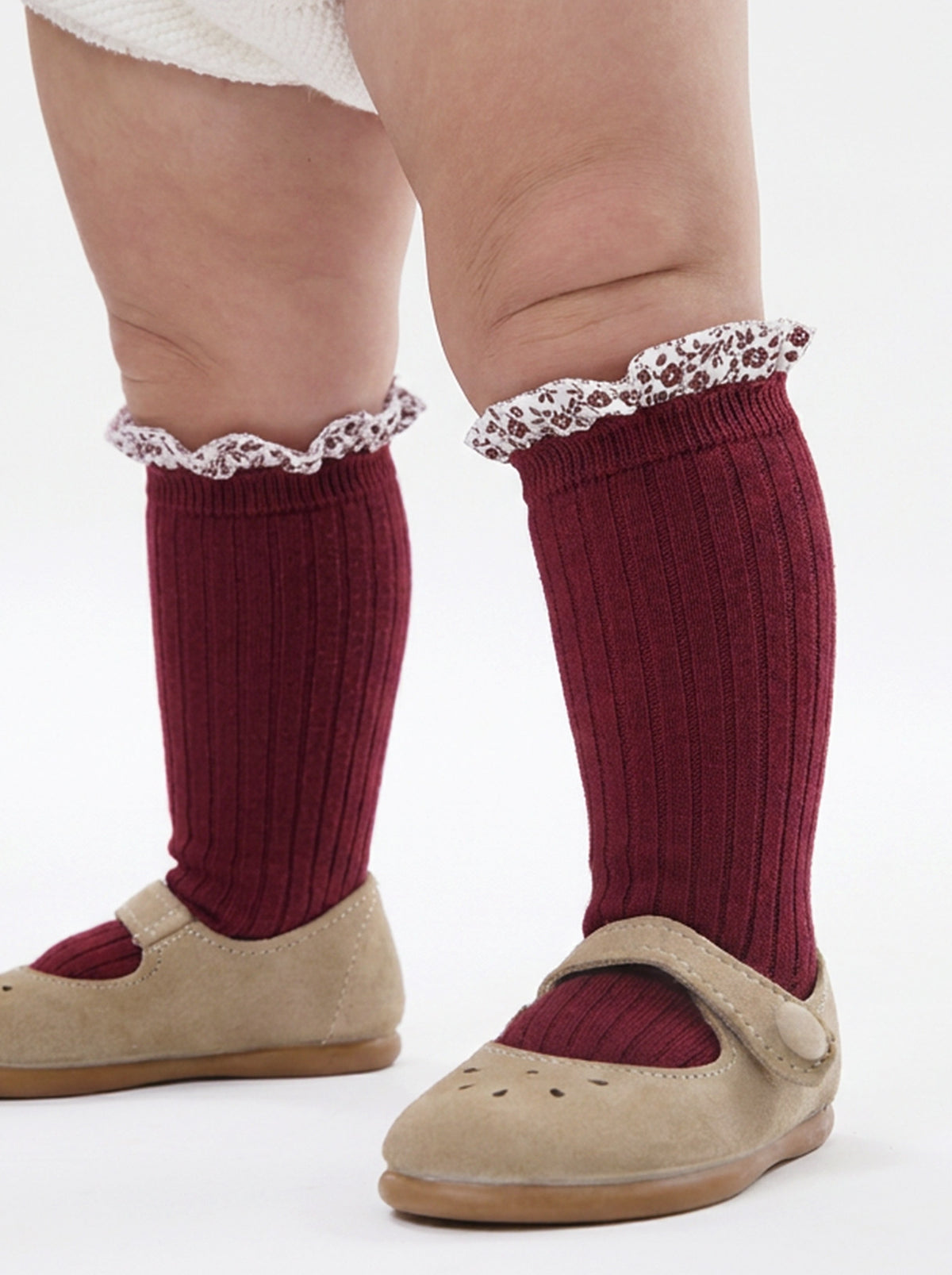 Condor Tights or Knee Socks? Matching Dresses, Shoes and Sizes