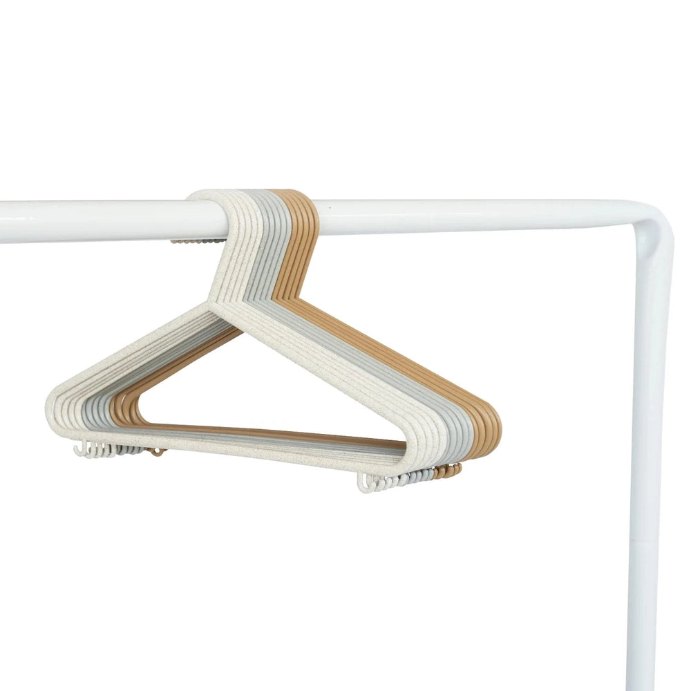 3 Sprouts Baby Wheat Straw Hangers Assorted 2pk