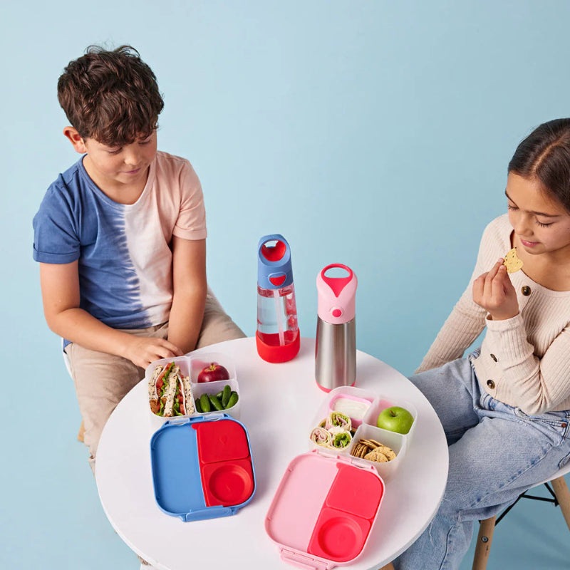 B.BOX Tritan 600 ml drink bottles, pink lids and blue bodies, paired with kids' lunch boxes (2)