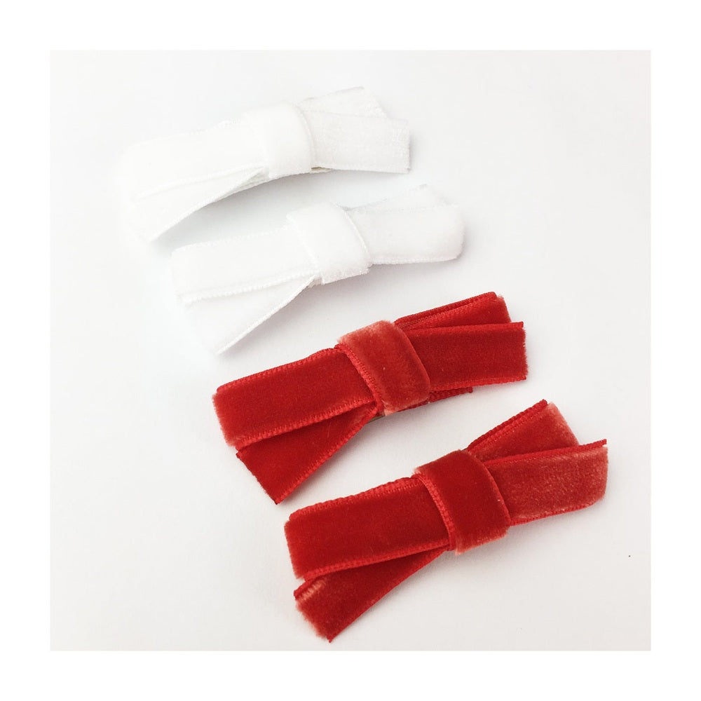 Baby Wisp velvet hand-tied bows red and white 4-pack