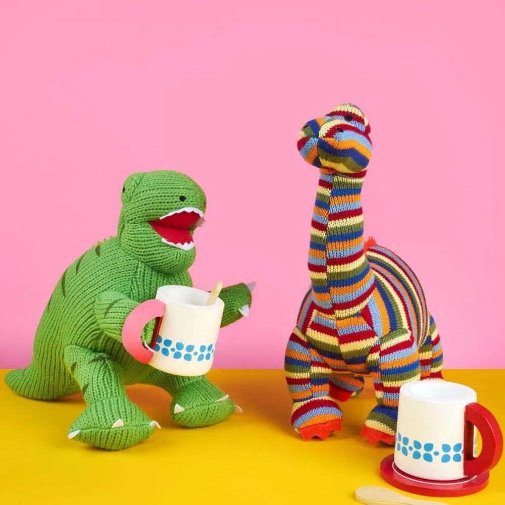 Best Years knitted diplodocus dinosaur plush toys in bold multicolor stripes with mugs (2 pieces)