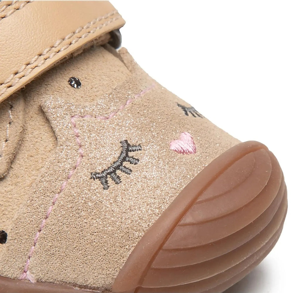Biomecanics Beach Cat Booty Shoes, beige glitter suede toddler shoe with pink stitching and secured strap over top