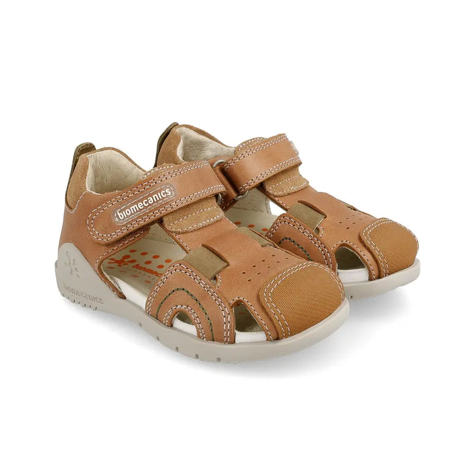 Biomecanics Sandalla Urban Arena Kaiser toddler sandals in tan leather, Velcro straps securing an easy, snug fit.