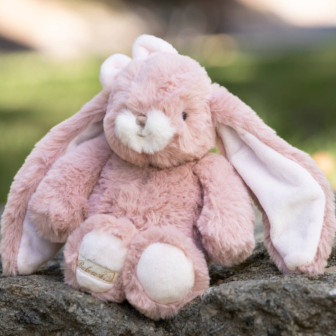 Bukowski Bears Junior Kanina Antique Pink Bunny lifestyle scene