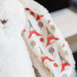 Bunnies By The Bay FAO Schwarz City of Love Wee Nibble Bunny 10"