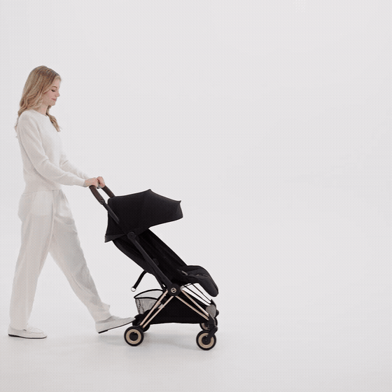 CYBEX Coya 2 Style Collection one-hand fold animated GIF.