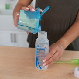 Dr. Brown's Baby Formula Dispenser