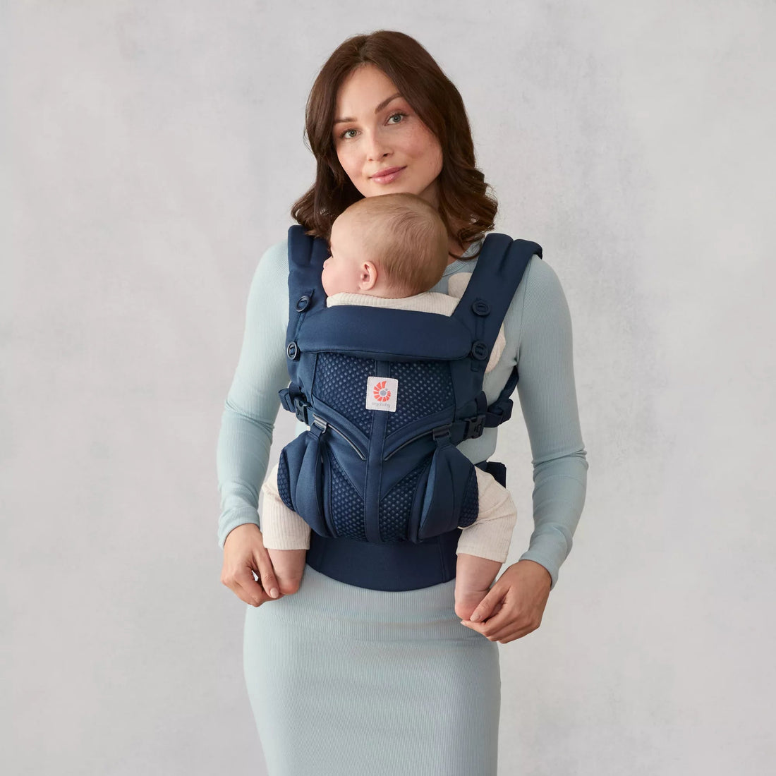Ergobaby Omni Classic Mesh Baby Carrier Midnight Blue front carry view with padded shoulder straps