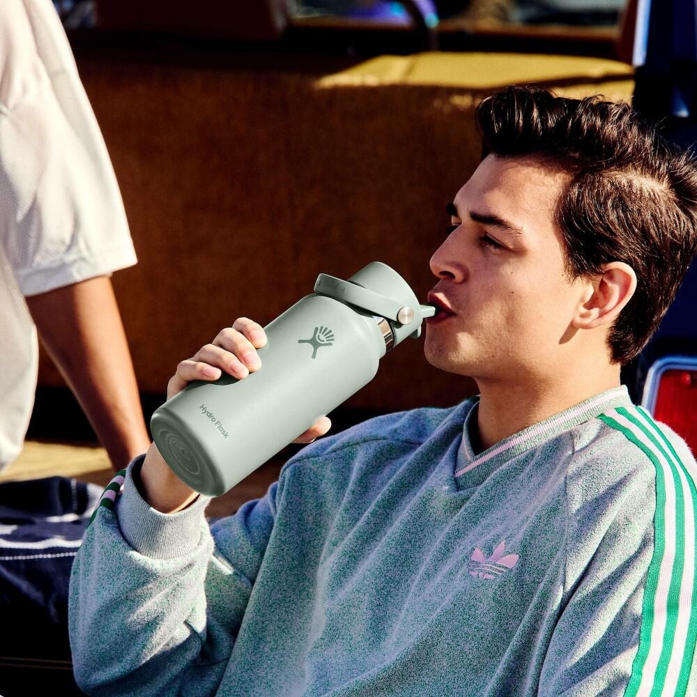 Hydro Flask 32 oz Wide Mouth Bottle With Flex Straw Cap – 32 oz Wide Mouth with Flex Straw Cap