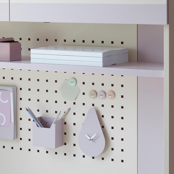 Iloom Linki Plus Magnet Set, 4 pieces, shown on pastel pegboard with desk organizers