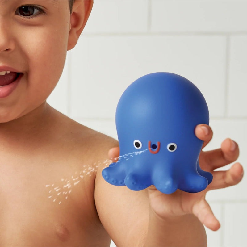 Itzy Ritzy Seaside Splash bath toy octopus in blue with a friendly face that sprays water