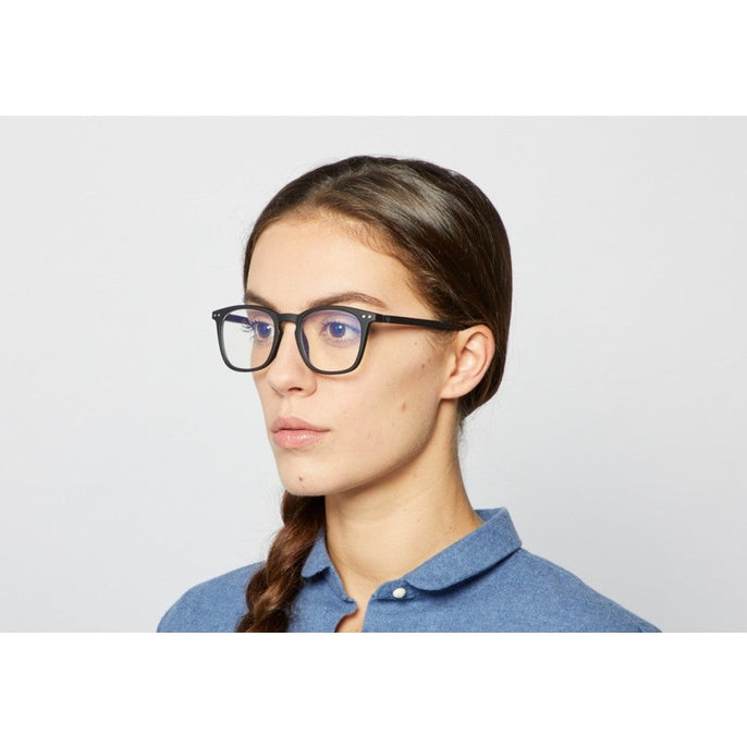 IZIPIZI Screen Adult #E Black Soft eyeglasses on a woman with braided hair wearing a blue shirt