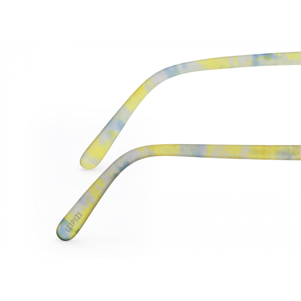 IZIPIZI Screen Adult #E Joyful Cloud eyeglasses temples in blue-yellow tie-dye pattern