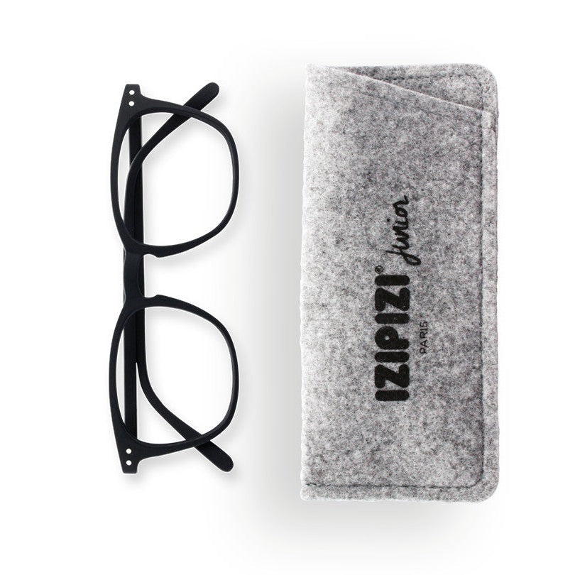 Izipizi Screen Junior #E Black Soft eyeglasses with black frames and gray felt case