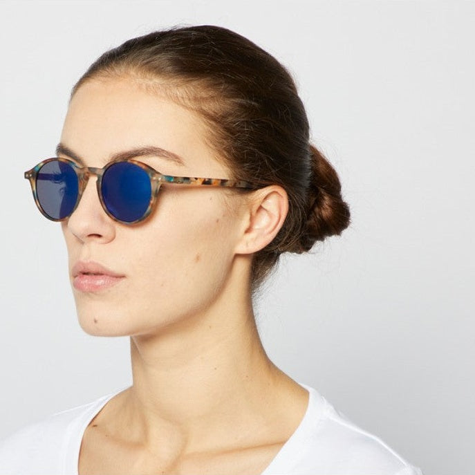 Izipizi sunglasses adult blue tortoise frame with blue mirror lenses