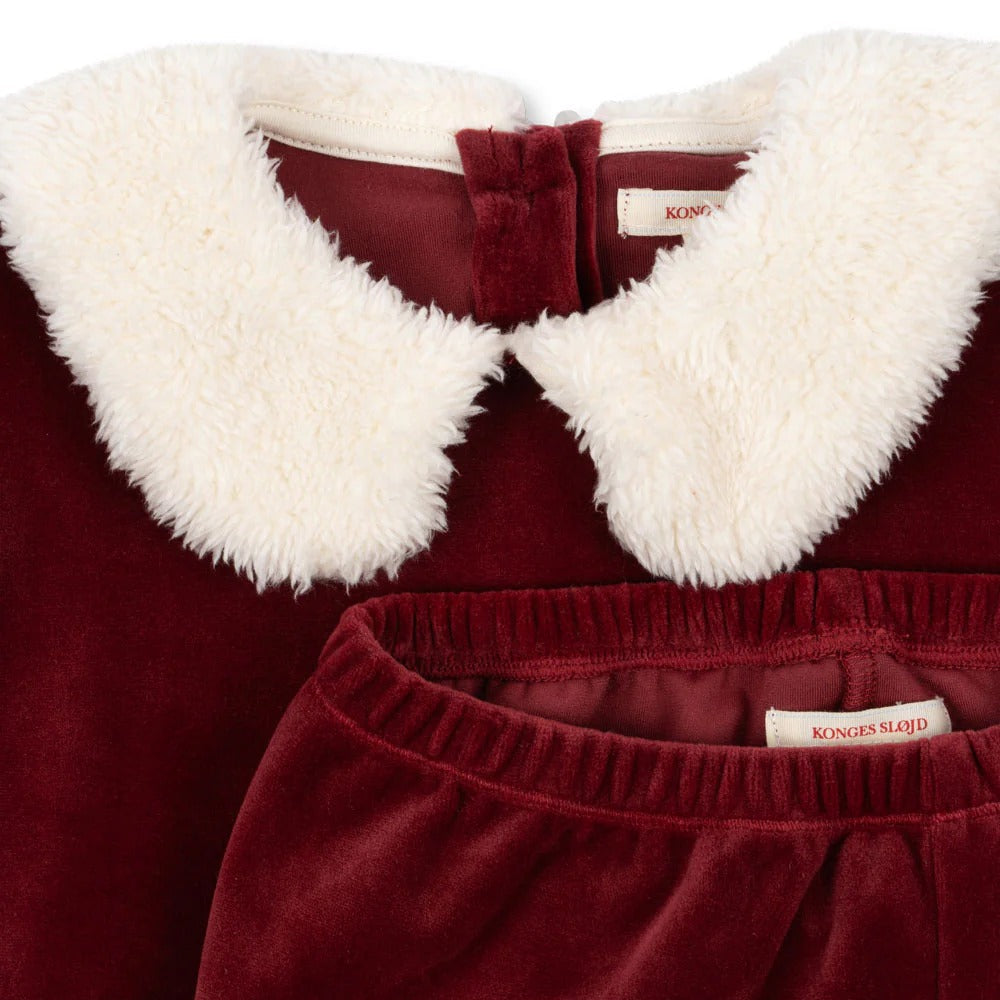 Konges Slojd Christmas Set Red Dahlia