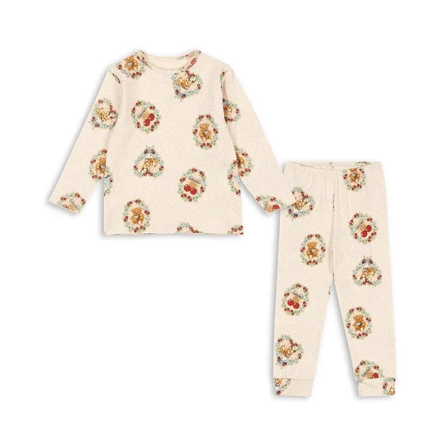 Konges Slojd Holiday Basic Blouse/Pants Set Gots Deer Diary in cream, flat-lay top and pants with deer prints.