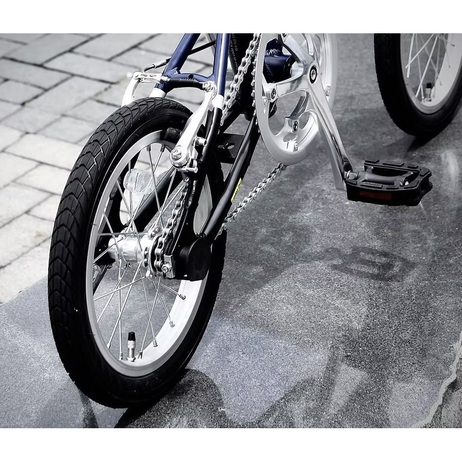 London Taxi Folding 14-Inch Aluminum Bicycle, silver frame with black tires, lightweight.