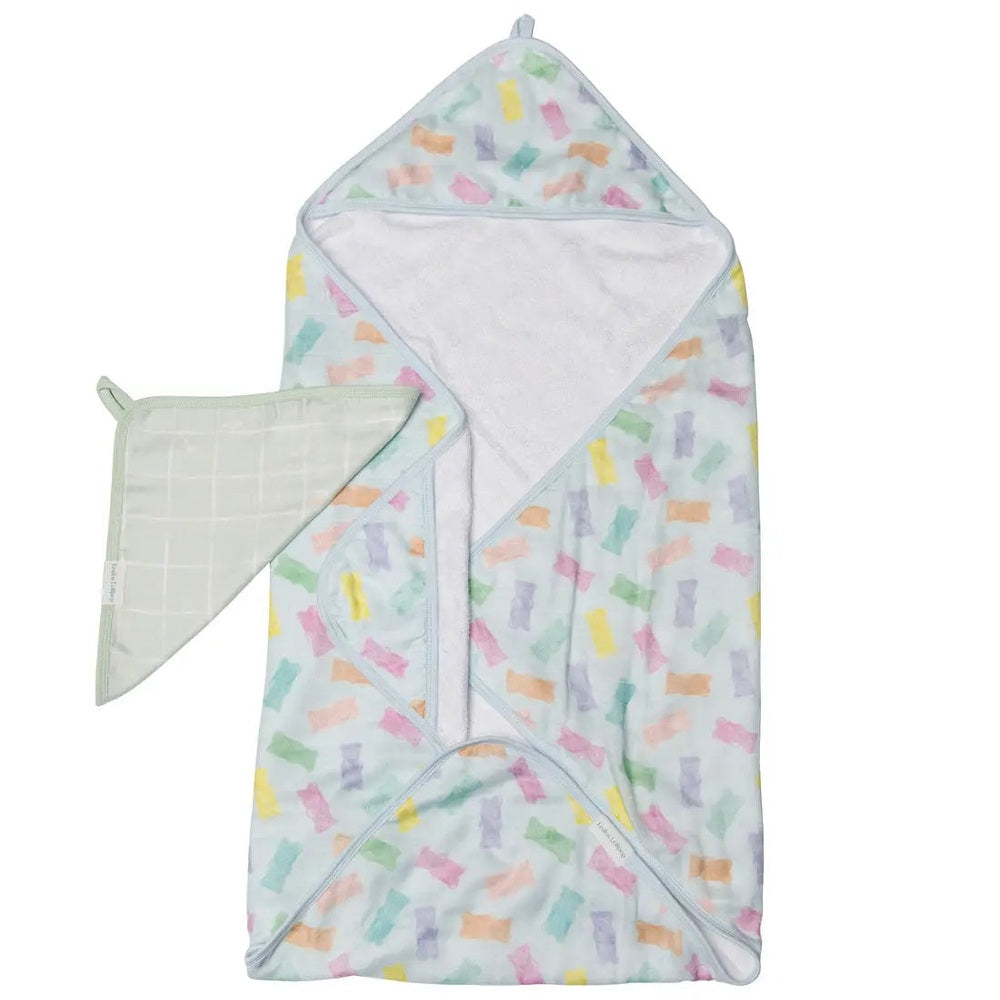 Loulou Lollipop hooded towel set in pastel confetti print with matching washcloths, laid flat with hood ready.