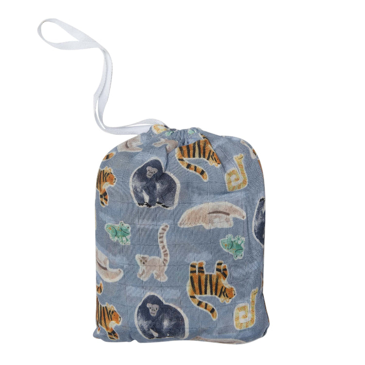 Loulou Lollipop muslin fitted crib sheet Jungle Friends in blue with tiger, gorilla and snake prints
