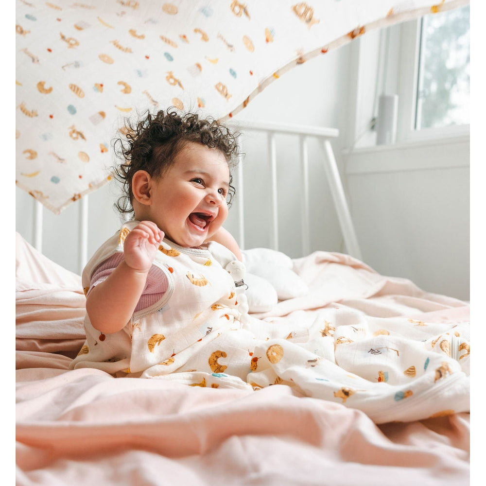 Loulou Lollipop Muslin Lightweight Sleep Bag 0.5 TOG French Breakfast print detail
