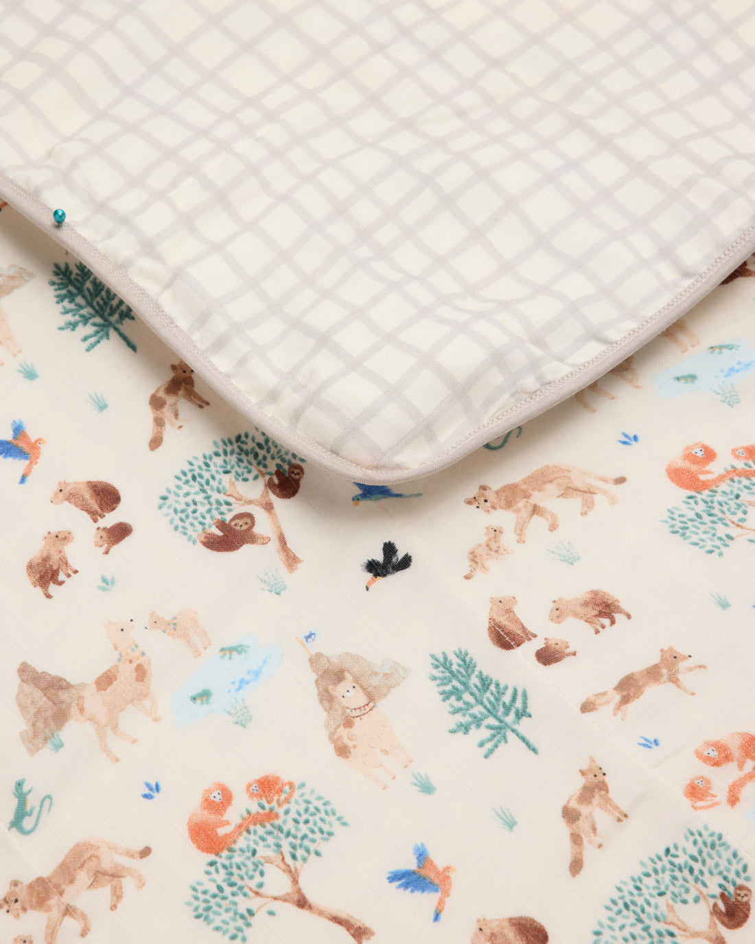 Loulou Lollipop Muslin Quilt Blanket – lifestyle view 2 of 4