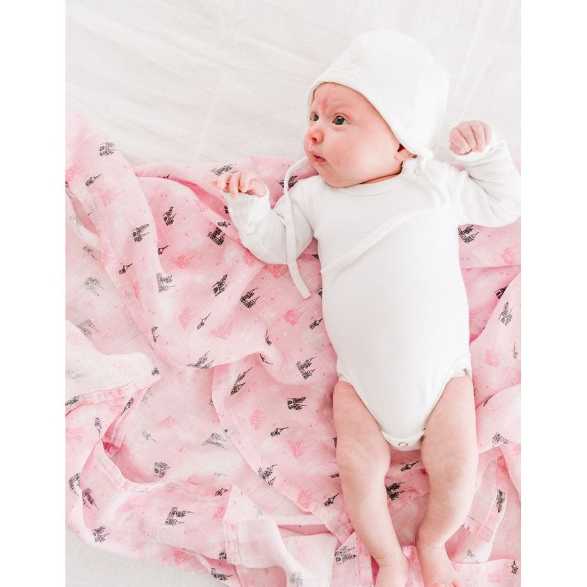 Loulou Lollipop Muslin Swaddle Pink Castle blanket with pink castle print