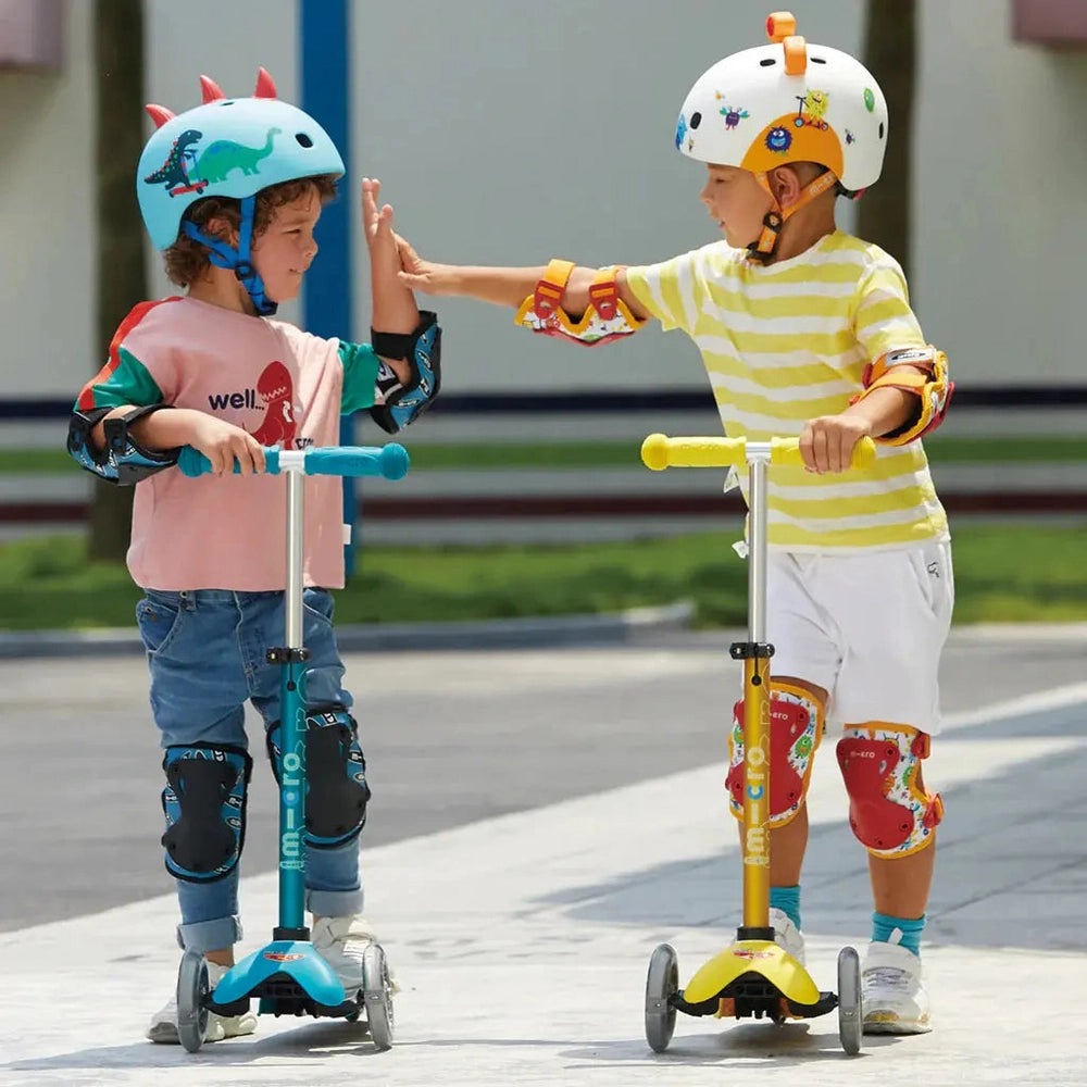 Micro Mini Deluxe Led Scooter