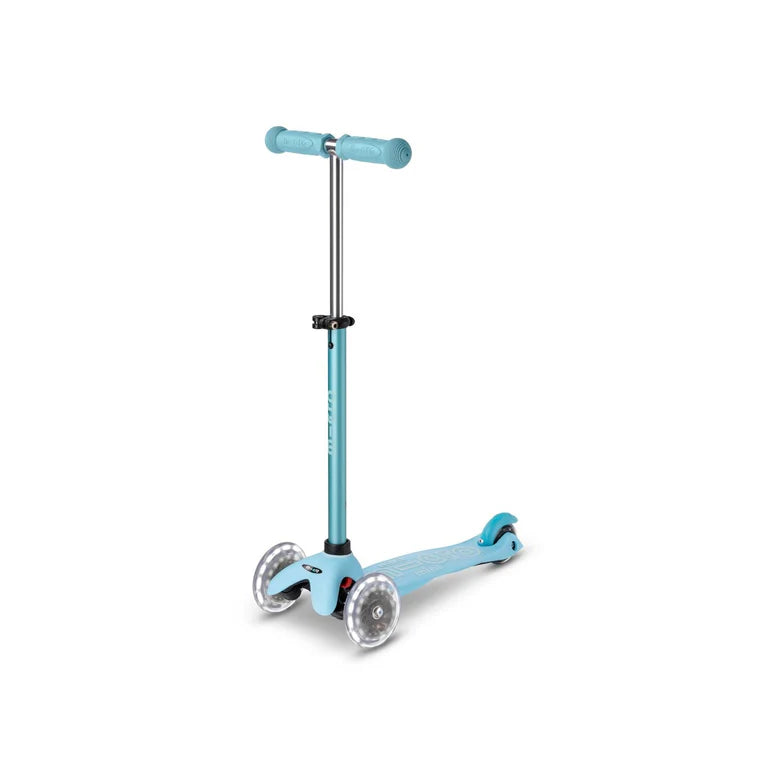Micro Mini2Grow scooter, blue three-wheel kids ride-on with adjustable handlebar and MICRO branding