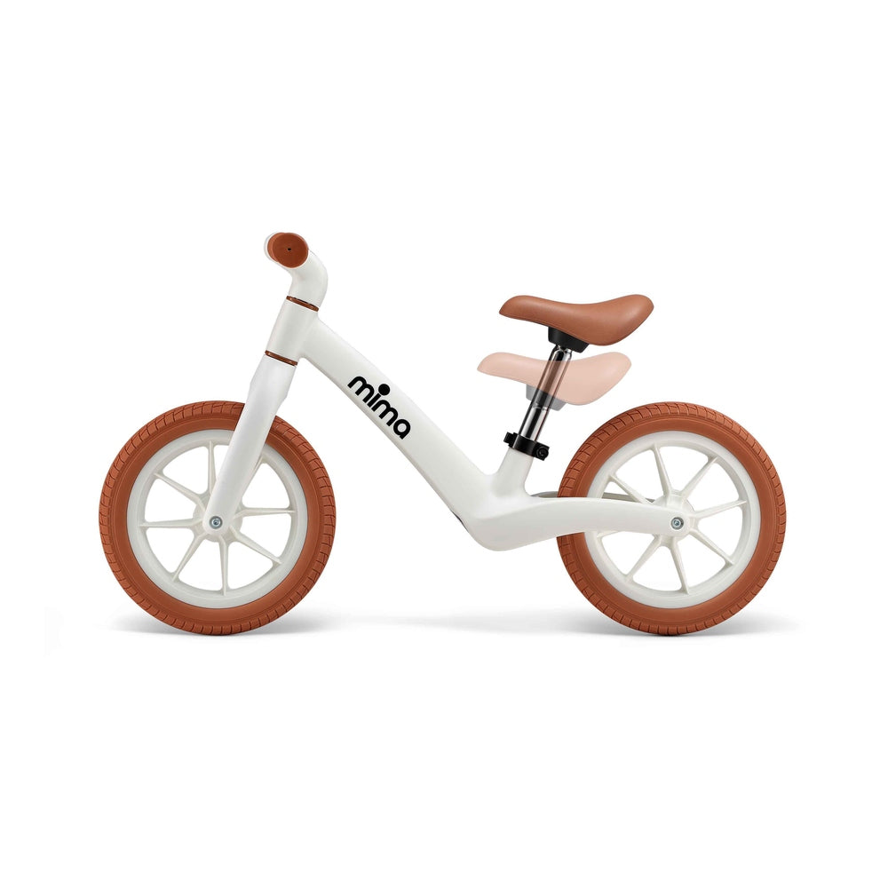 Mima Zoom Lite Balance Bike in White adjustable seat detail