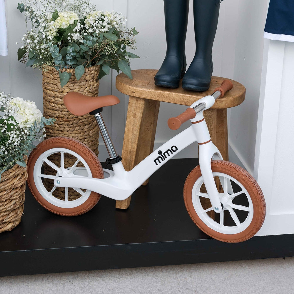 Mima Zoom Lite Balance Bike in White indoor display