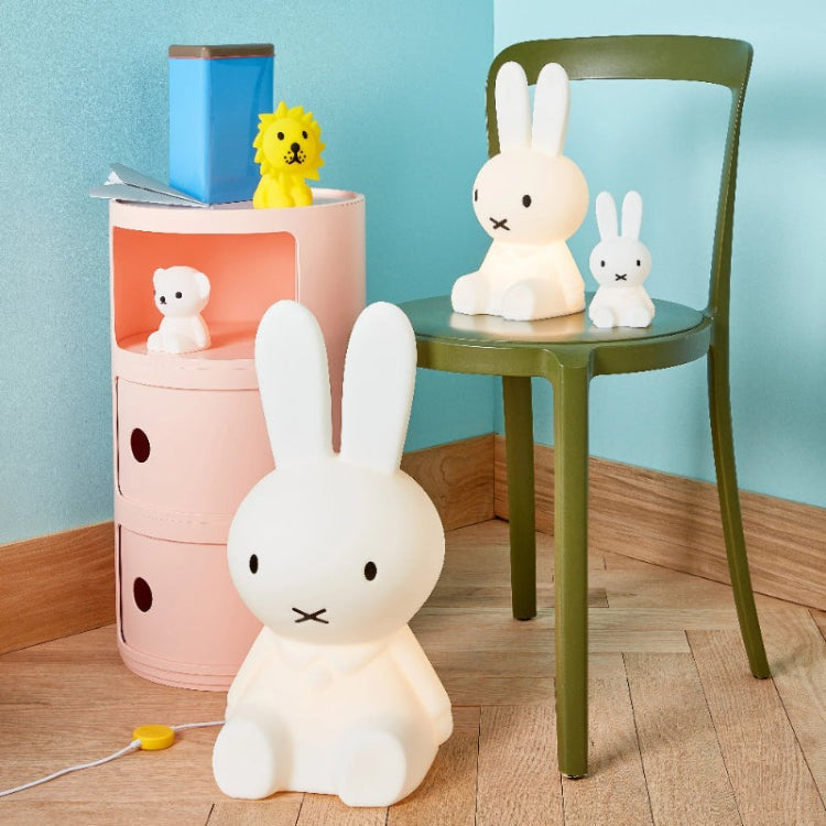 MR MARIA Miffy XL lamp; white bunny night light with two small bunnies on a green chair