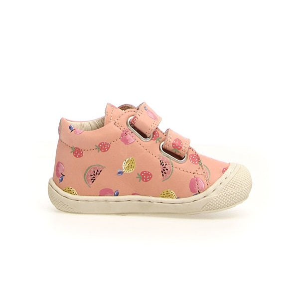 Naturino Cocoon Vl Calf Fresh Fruit Peach baby shoe in pink with fruit print and dual Velcro straps fastened.