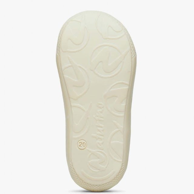 Naturino Cocoon Vl Suede Sahara Sage toddler shoe sole with textured pattern and size 20.