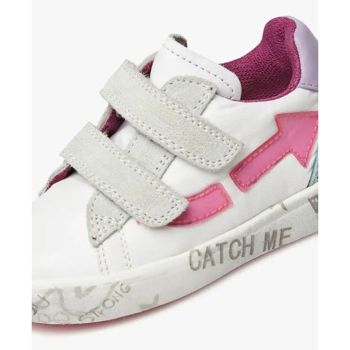 Naturino Kristil Vl White Pink toddler sneakers with two grey Velcro straps fastened, pink accents, chunky sole