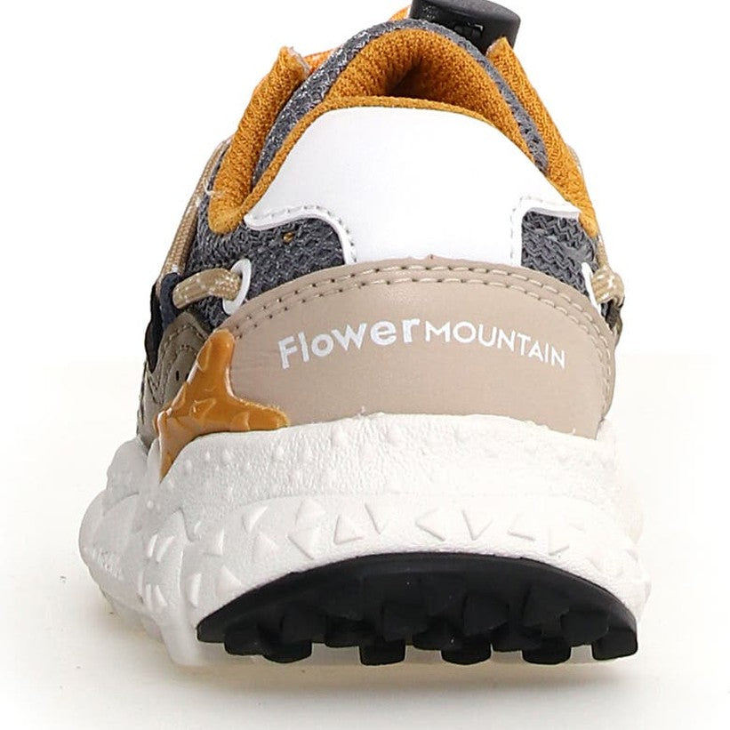 Naturino Raikiri Junior Sneaker beige-taupe-orange with white midsole and rugged black outsole.