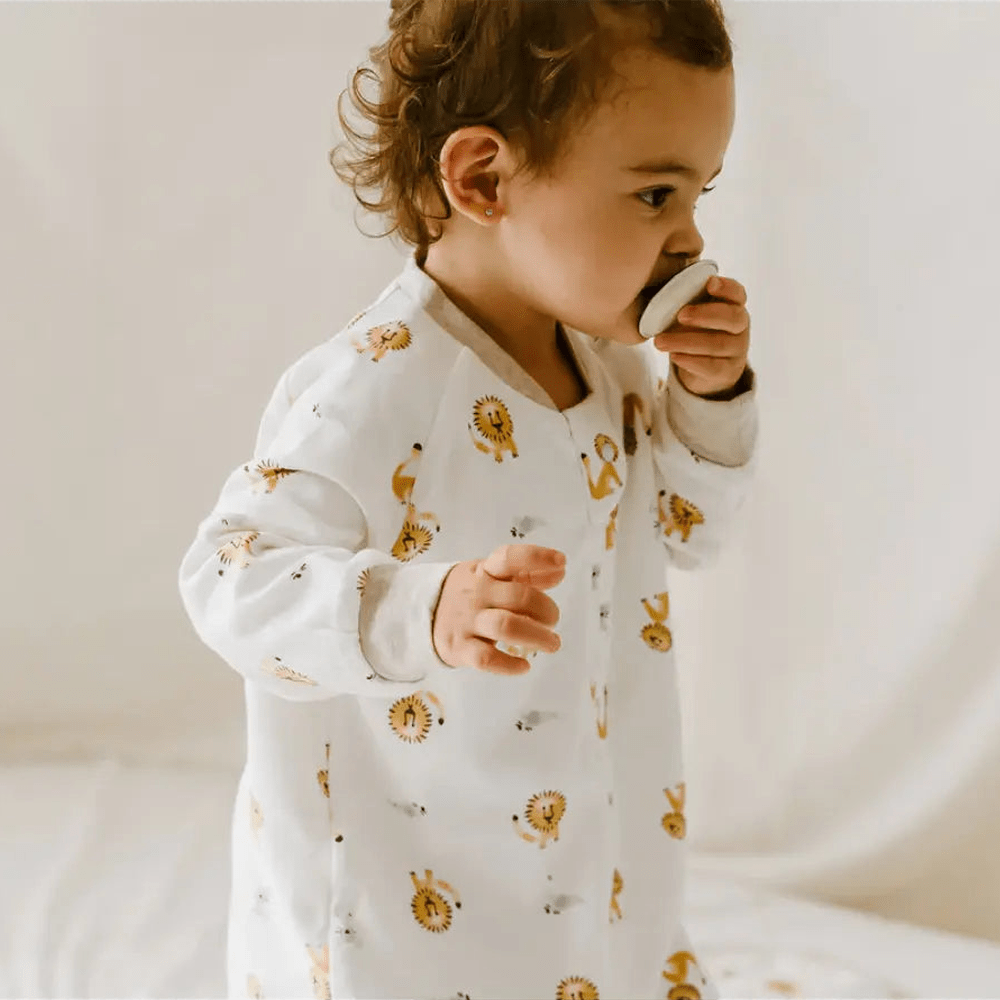 Nest Designs Avocado Bamboo Long Sleeve Footed Sleep Bag 1.0 Tog The Lion & The Mouse