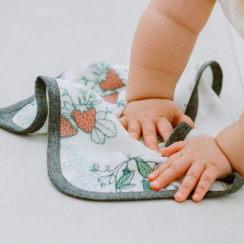 Nest Designs Bamboo 4-Layer Baby Washcloth Set (3 Pack)