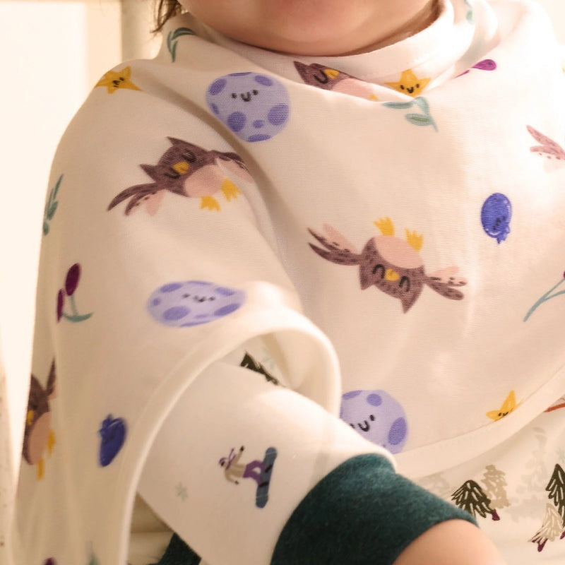 Nest Designs Bamboo Muslin Burp'n Bib 2-Pack in cream with fall owl prints