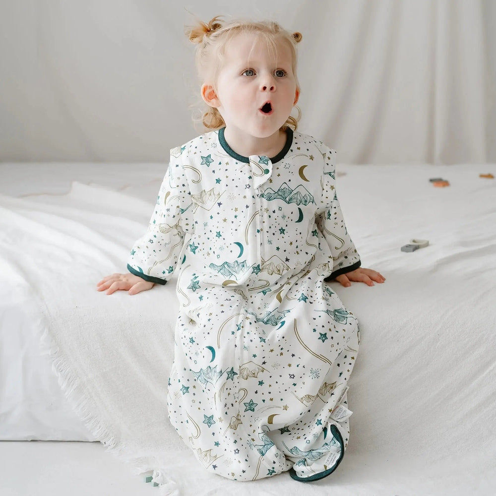 Nest Designs Bamboo Muslin Removable 3/4 Sleeve Sleep Bag 0.6 Tog Stars White