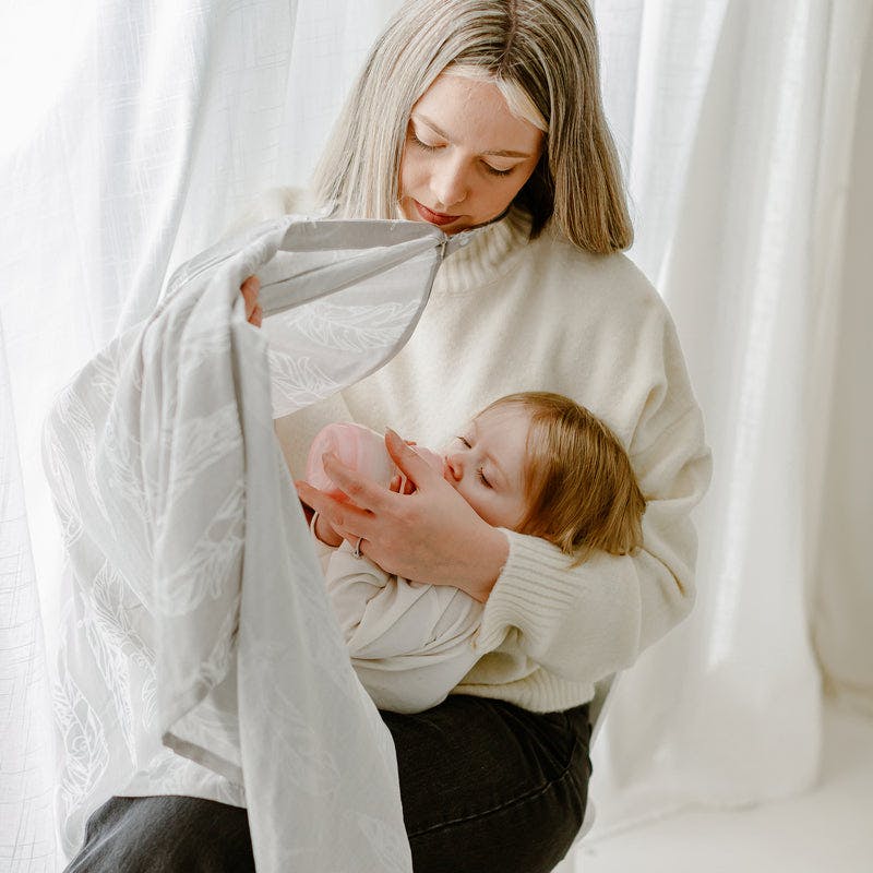 Nest Designs Bamboo Nursing Cover