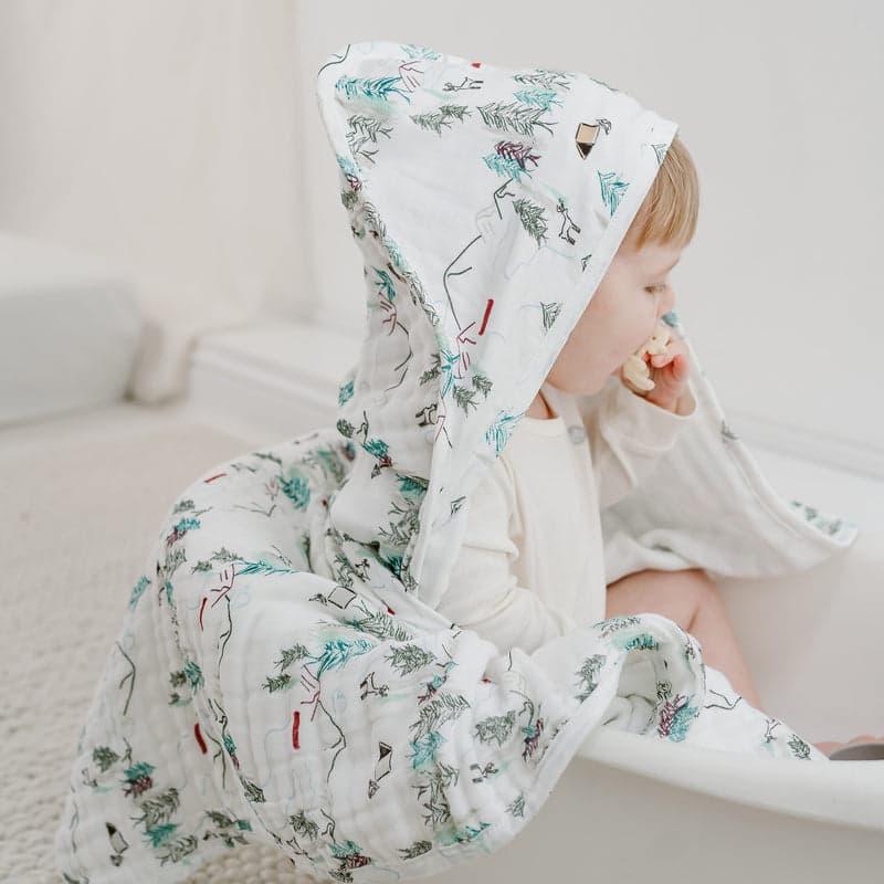 Nest Designs Organic Cotton 9-Layer Hooded Baby Bath Towel Happy Trails