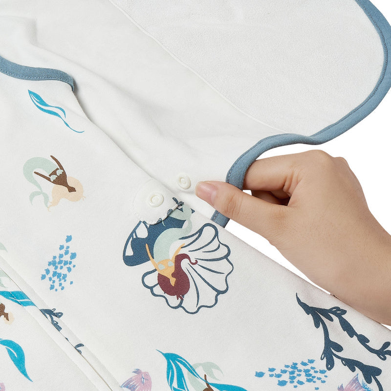 Nest Designs Startle Stop Sleep Bag, 0.5 Tog, organic cotton in white with blue trim and splish splash print (0-3M)