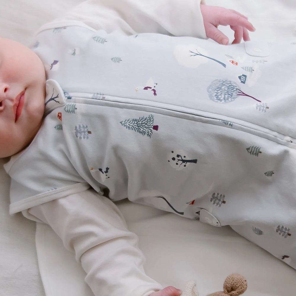 Nest Designs Organic Cotton Swaddle Sleep Bag 0.5 Tog Snowy Snuggles