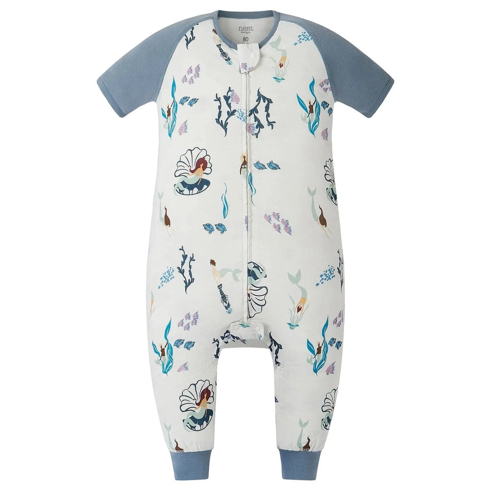 Nest Designs Raglan Bamboo Pima Footed Sleep Bag Splish Splash, white with blue sleeves, front-zip closure.