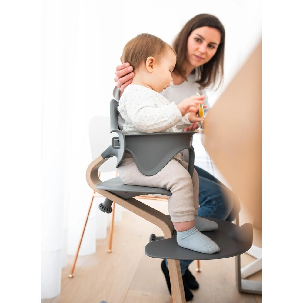 Nomi Highchair White Oak